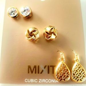 3 pairs of mixit earrings